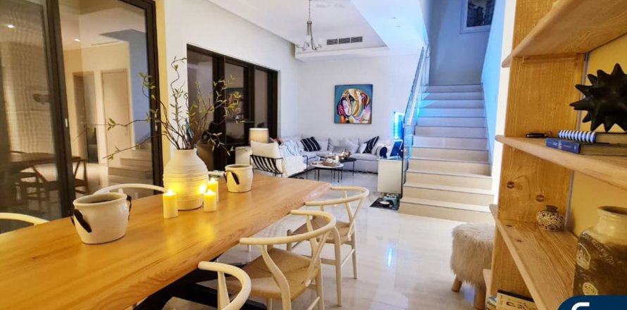 فيلا في Victory Heights, Dubai Sports City, دبي 4 غرف نوم, 209 م² رقم 74745