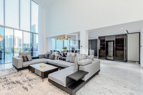 Villa à The Jewels, Dubai Marina, Dubai, 4 chambres, 413.14 m², № 128602