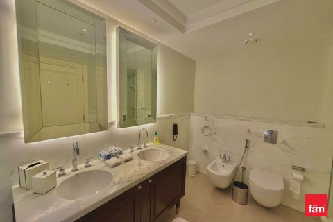Apartment in Downtown Dubai (Downtown Burj Dubai), Dubai 2 bedrooms, 118.1 sq.m. № 110568 - photo 5