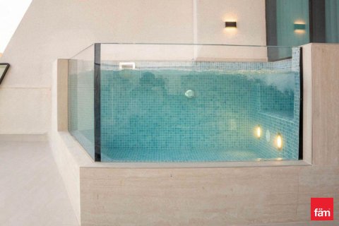 Appartement à Dubai, 1 chambre, 75.1 m², № 110569 - photo 2