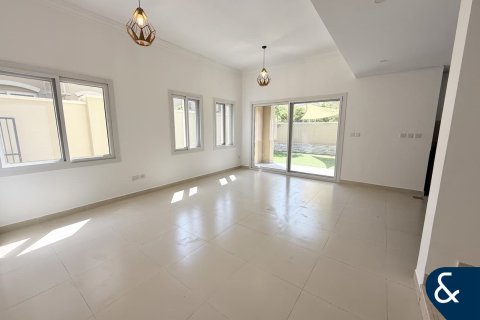 تاون هاوس في Dubai Land, دبي 3 غرف نوم, 213 م² رقم 78662 - صورة 3