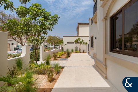 Купить виллу в Арабиан Ранчес, Дубай: 5 спален, 547м², № 78771 - фото 28