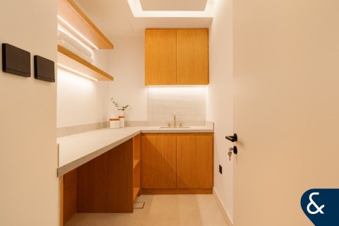 Купить виллу в Арабиан Ранчес, Дубай: 5 спален, 547м², № 78771 - фото 9