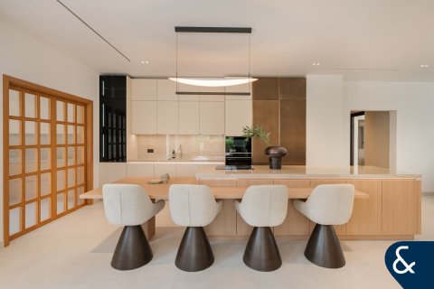 Купить виллу в Арабиан Ранчес, Дубай: 5 спален, 547м², № 78771 - фото 5