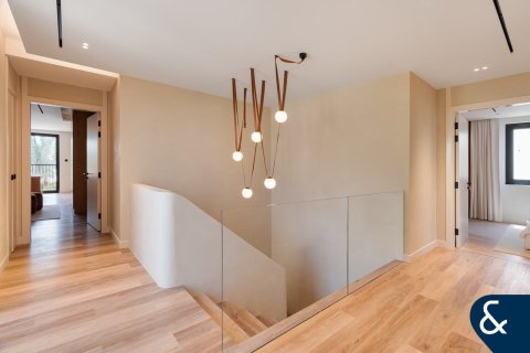 Купить виллу в Арабиан Ранчес, Дубай: 5 спален, 547м², № 78771 - фото 13