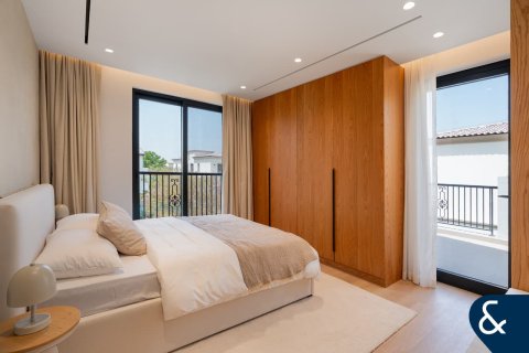 Купить виллу в Арабиан Ранчес, Дубай: 5 спален, 547м², № 78771 - фото 15