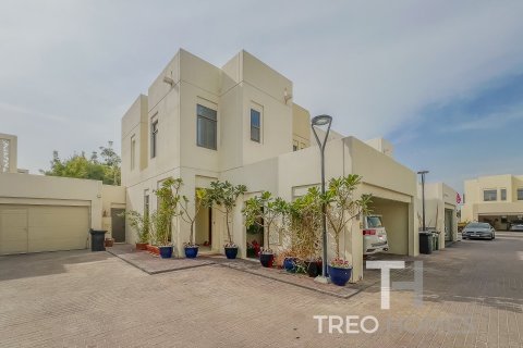 Townhouse in Reem, Dubai 4 bedrooms, 263 sq.m. № 13414 - photo 20