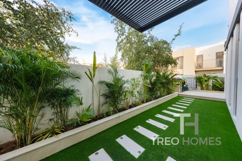 Townhouse in Tilal Al Ghaf, Dubai 4 bedrooms, 219 sq.m. № 13406 - photo 3