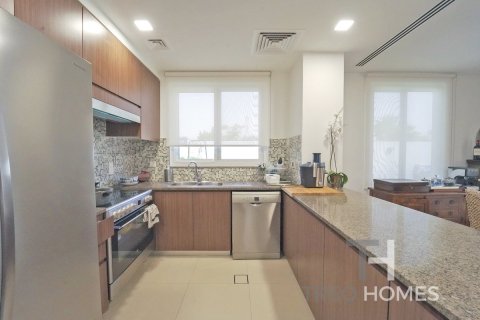 Townhouse in Mudon, Dubai 4 bedrooms, 264 sq.m. № 13415 - photo 7