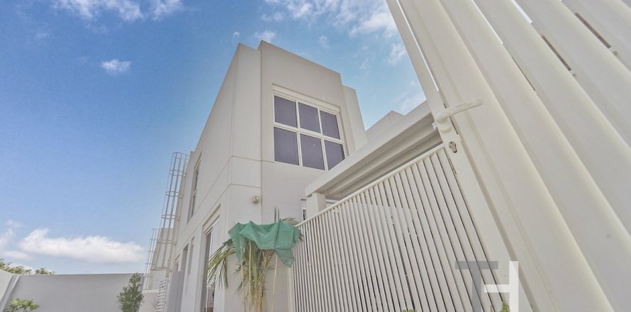 Townhouse in Mudon, Dubai 4 bedrooms, 264 sq.m. № 13415