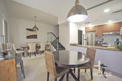 Townhouse in Mudon, Dubai 4 bedrooms, 264 sq.m. № 13415 - photo 6