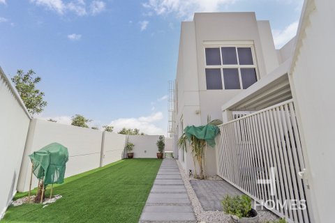 Townhouse in Mudon, Dubai 4 bedrooms, 264 sq.m. № 13415 - photo 13