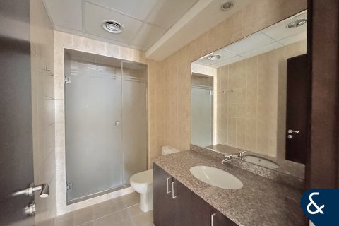 Apartment in Churchill Towers, Business Bay, Dubai 2 bedrooms, 118 sq.m. № 76257 - photo 15