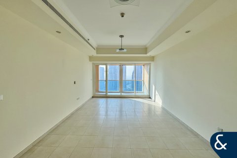 Apartment in Churchill Towers, Business Bay, Dubai 2 bedrooms, 118 sq.m. № 76257 - photo 2