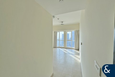Apartment in Churchill Towers, Business Bay, Dubai 2 bedrooms, 118 sq.m. № 76257 - photo 11