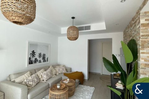 Villa en Springs 8, The Springs, Dubai, 2 dormitorios, 157 m², № 76266 - foto 3