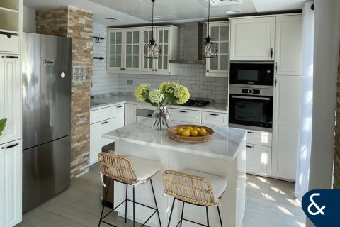 Villa en Springs 8, The Springs, Dubai, 2 dormitorios, 157 m², № 76266 - foto 2