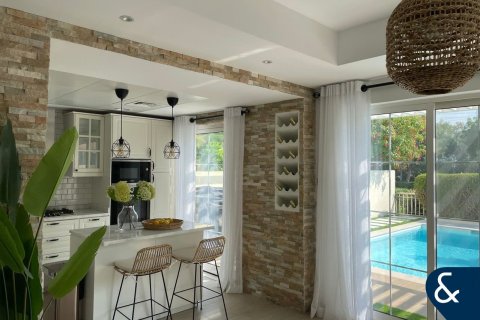 Villa en Springs 8, The Springs, Dubai, 2 dormitorios, 157 m², № 76266 - foto 12