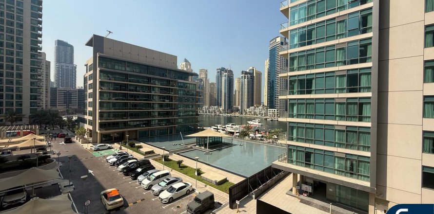 Apartment in Al Majara, Dubai Marina, Dubai 3 bedrooms, 191 sq.m. № 76263