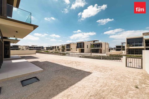 Villa in Dubai Hills Estate, Dubai 5 bedrooms, 560.1 sq.m. № 70724 - photo 30