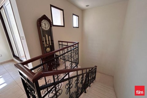 Снять в аренду таунхаус в Дубае: 4 спальни, 563.6м², № 90570 - фото 16