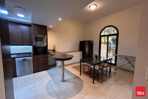 Снять в аренду таунхаус в Дубае: 4 спальни, 563.6м², № 90570 - фото 9