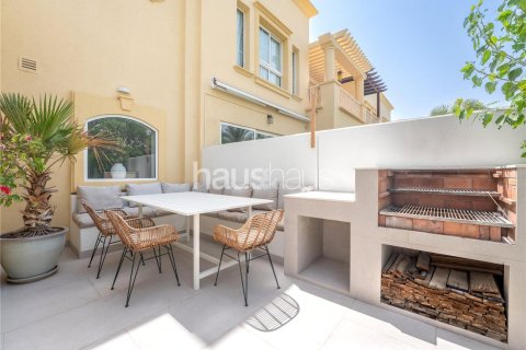 Townhouse in The Springs, Dubai 3 bedrooms, 210 sq.m. № 44174 - photo 18
