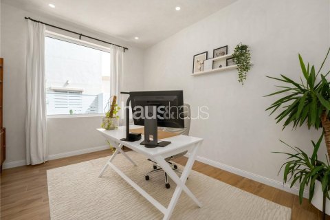 Townhouse in The Springs, Dubai 3 bedrooms, 210 sq.m. № 44174 - photo 21