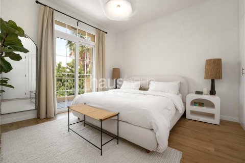 Townhouse in The Springs, Dubai 3 bedrooms, 210 sq.m. № 44174 - photo 9