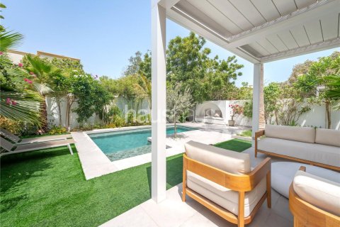 Townhouse in The Springs, Dubai 3 bedrooms, 210 sq.m. № 44174 - photo 10