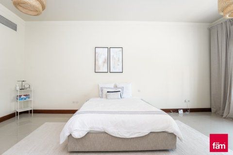 Townhouse in Palm Jumeirah, Dubai 3 bedrooms, 345.6 sq.m. № 43145 - photo 2
