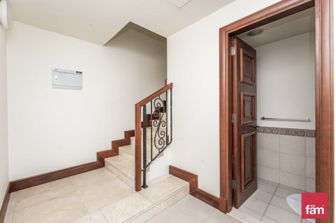 Townhouse in Palm Jumeirah, Dubai 3 bedrooms, 345.6 sq.m. № 43145 - photo 11