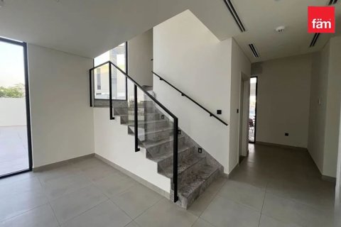 Снять в аренду виллу в Дубай Хилс Эстейт, Дубай: 3 спальни, 386.8м², № 24685 - фото 10