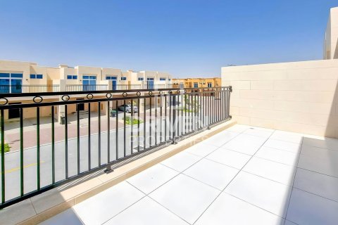 Maison de ville à DAMAC Hills (Akoya by DAMAC), Dubai, 4 chambres, 217 m², № 19671 - photo 9