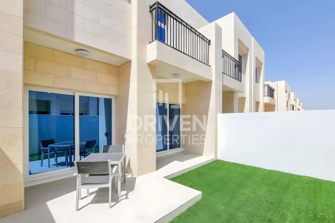 Maison de ville à DAMAC Hills (Akoya by DAMAC), Dubai, 4 chambres, 217 m², № 19671 - photo 1