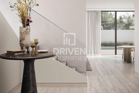 Villa in Jumeirah Park, Dubai 5 bedrooms, 374 sq.m. № 19681 - photo 1