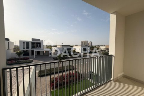 Villa en EMAAR South, Dubai South (Dubai World Central), Dubai, 3 dormitorios, 462 m², № 105390 - foto 2