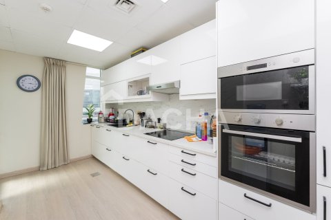 Apartment in Dubai Sports City, Dubai 2 bedrooms, 136 sq.m. № 105385 - photo 17