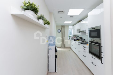 Apartment in Dubai Sports City, Dubai 2 bedrooms, 136 sq.m. № 105385 - photo 14