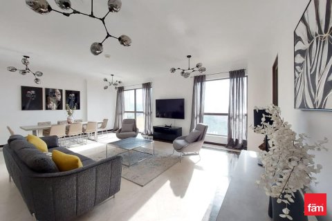 Apartment in Dubai 3 bedrooms, 201.6 sq.m. № 84677 - photo 2