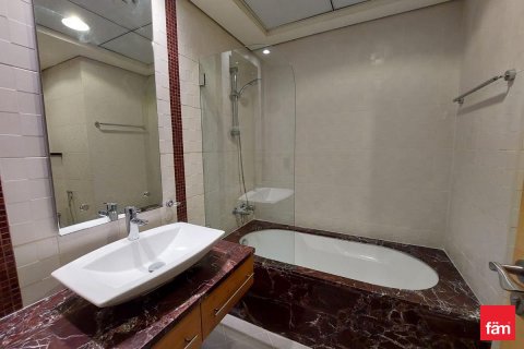 Apartment in Dubai 3 bedrooms, 201.6 sq.m. № 84677 - photo 12