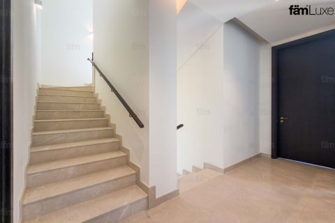 Villa in Dubai Hills Estate, Dubai 5 bedrooms, 660 sq.m. № 113482 - photo 26