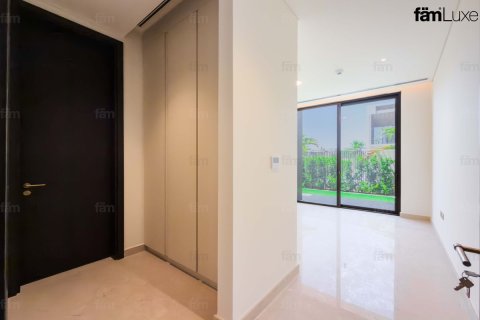 Villa in Dubai Hills Estate, Dubai 5 bedrooms, 660 sq.m. № 113482 - photo 3
