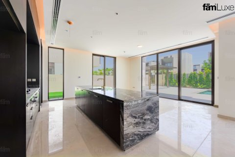 Villa in Dubai Hills Estate, Dubai 5 bedrooms, 660 sq.m. № 113482 - photo 5