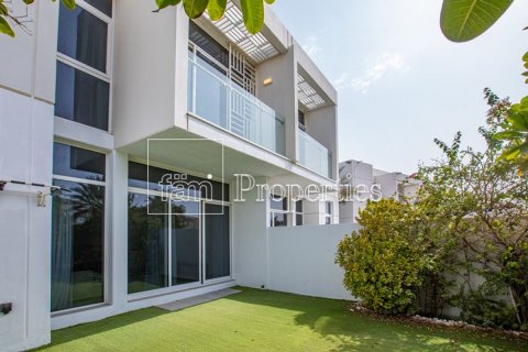 Adosado en Dubai, 3 dormitorios, 200.6 m², № 113477 - foto 2