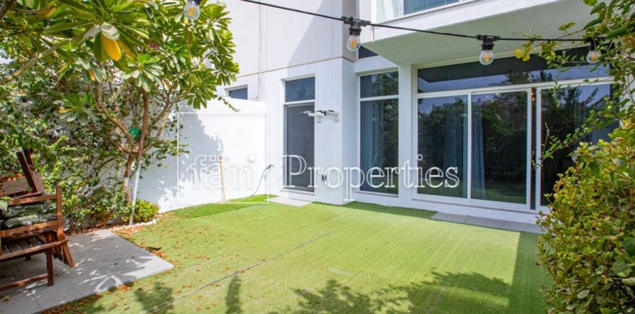 Adosado en Dubai, 3 dormitorios, 200.6 m², № 113477