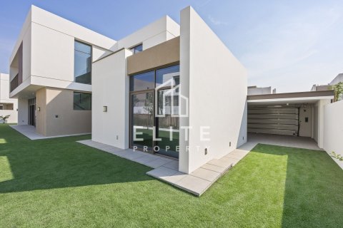 فيلا في دبي 4 غرف نوم رقم 85568 - صورة 3