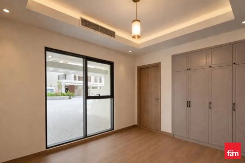 Townhouse in Dubai 5 bedrooms, 201.8 sq.m. № 113203 - photo 9
