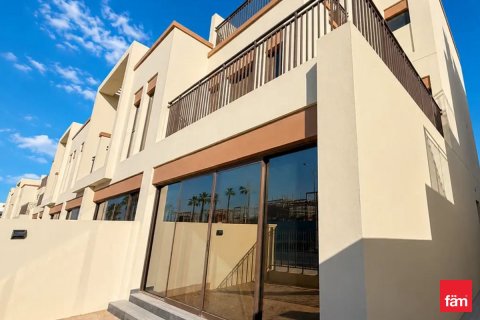Townhouse in Dubai 5 bedrooms, 201.8 sq.m. № 113203 - photo 3
