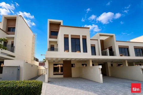 Townhouse in Dubai 5 bedrooms, 201.8 sq.m. № 113203